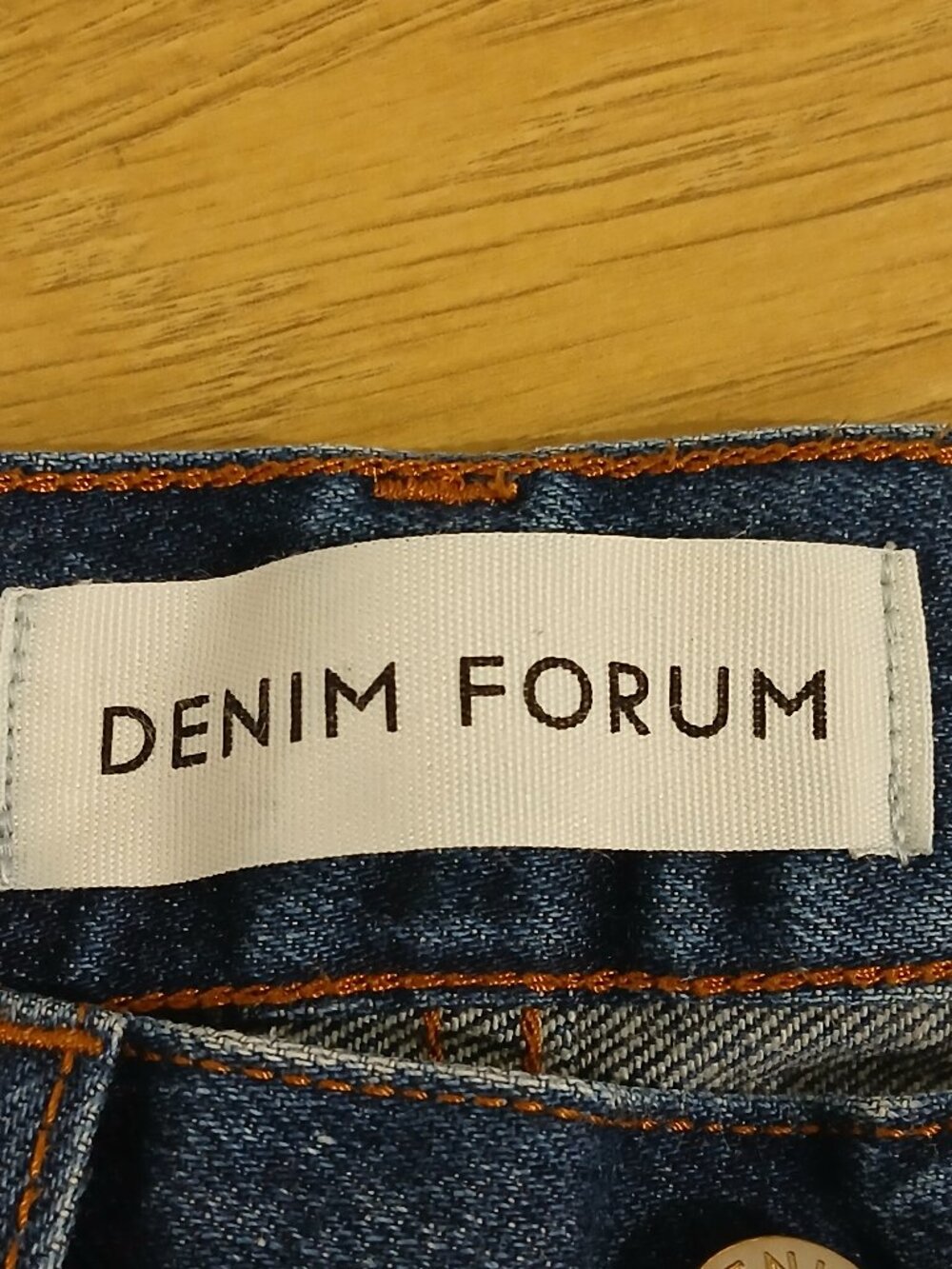 Aritzia Denim Forum The 90's Marlo Hi-Rise Baggy Jean Inseam 29" Size 24 - Picture 6 of 8